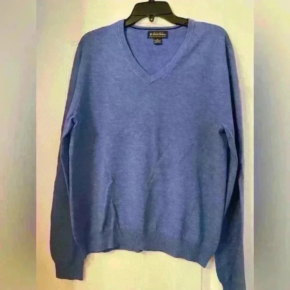 Brooks Brothers V-Neck Sweater - Picture 1 of 9